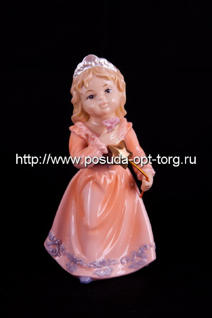 Статуэтка фарфоровая. Статуэтка Принцесса в персиковом платье h-14 см