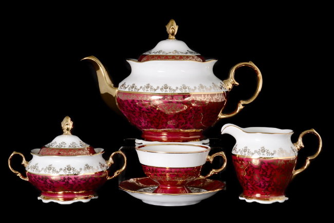 Чайный сервиз на 6 персон Красная паутинка 17 предметов Royal Czech Porcelain Чайный сервиз на 6 персон Красная паутинка 17 предметов Royal Czech Porcelain