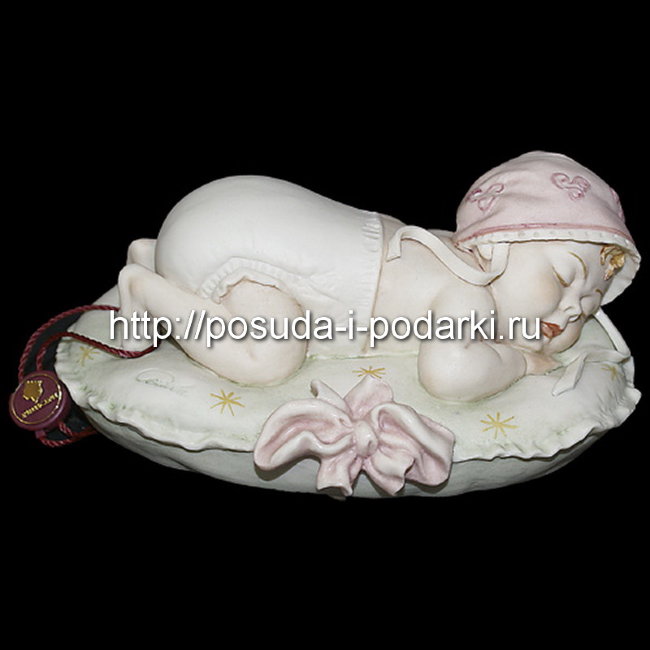 Статуэтка фарфоровая Младенец девочка на подушке 19*8h см