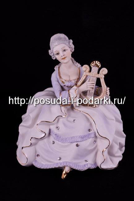 Статуэтка фарфоровая. Статуэтка Леди с арфой h-35 см