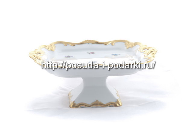 Блюдо квадратное 30 см на ножке Катарина Барокко