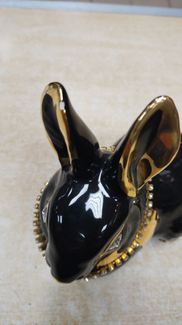 Статуэтка Кролик длина - 20 см, высота - 20 см (Уцененный товар)